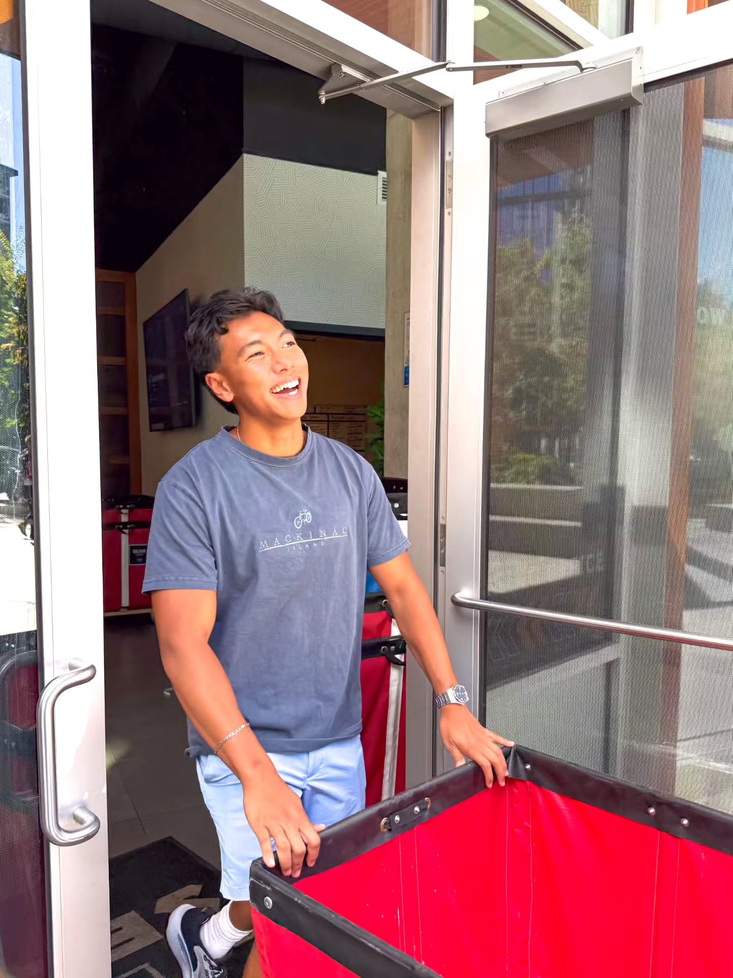 We have carts available for your use if it makes your move out easier! Just visit the front desk and swap your ID for the moving cart, we have plenty!\n\n